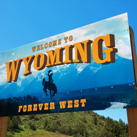 Wyoming Legislature Proposes Online Casino Regulation: A Game-Changer in Gambling Legislation