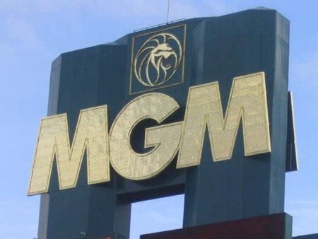 MGM Resorts Increases Debt Sale to $850 Million